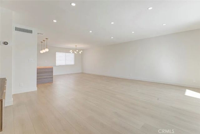9512 Via Venezia, Burbank, CA 91504
