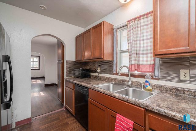 919 N Dakota Ave Avenue, Sioux Falls, SD 57104