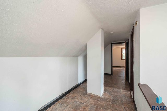 919 N Dakota Ave Avenue, Sioux Falls, SD 57104