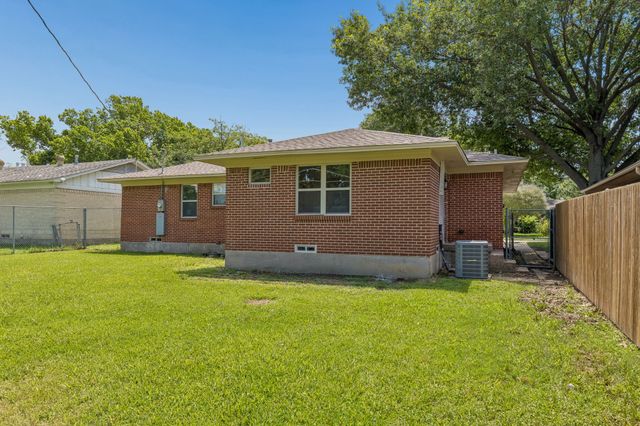 1429 Buena Vista Street, Mesquite, TX 75149
