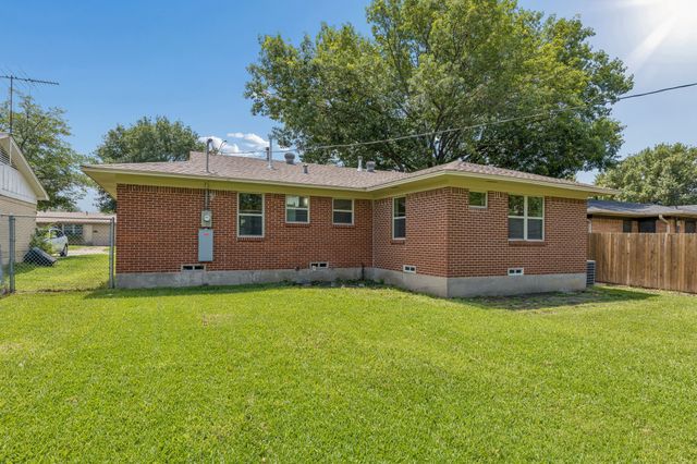 1429 Buena Vista Street, Mesquite, TX 75149