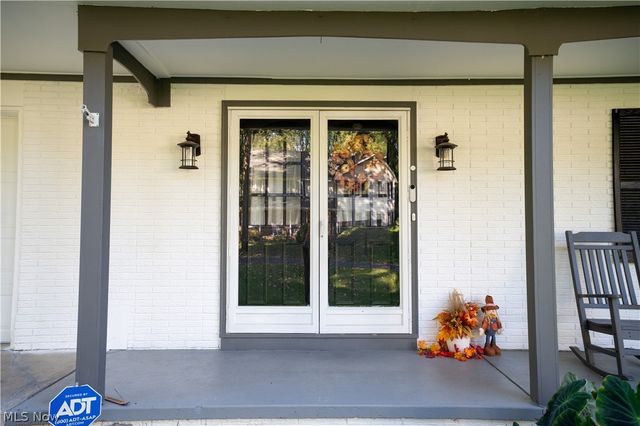 110 Berkshire Road, Elyria, OH 44035