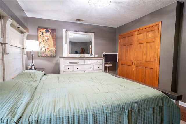 110 Berkshire Road, Elyria, OH 44035