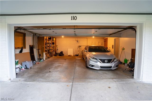 110 Berkshire Road, Elyria, OH 44035