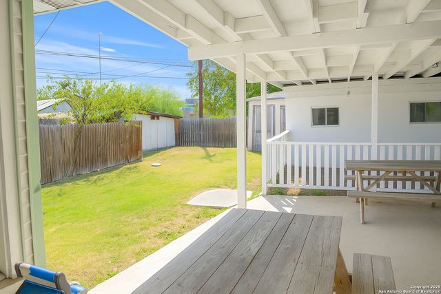 1266 W ELSMERE PL, San Antonio, TX 78201