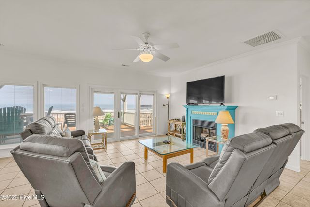 709 Ocean Boulevard, Holly Ridge, NC 28445