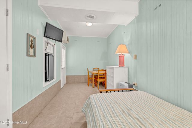 709 Ocean Boulevard, Holly Ridge, NC 28445