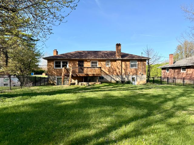 428 Fort Henry Drive, Fort Wright, KY 41011