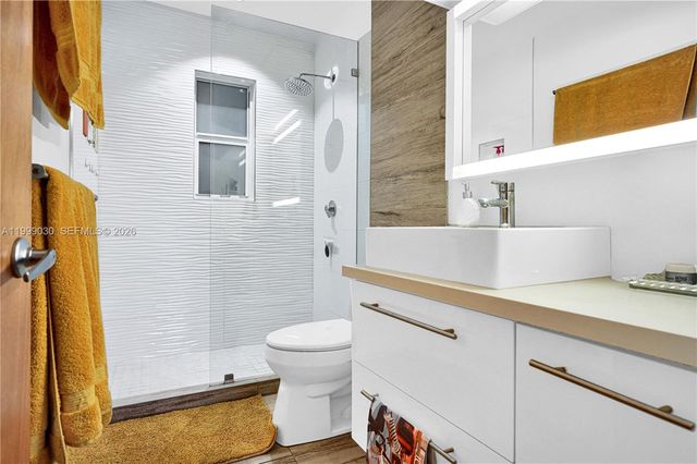 2615 SW 34th Ct, Miami, FL 33133