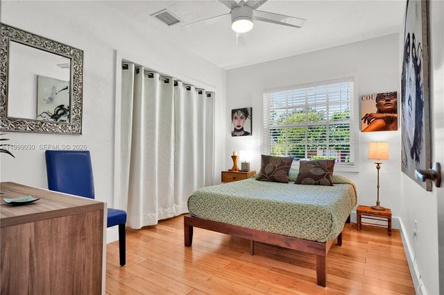 2615 SW 34th Ct, Miami, FL 33133