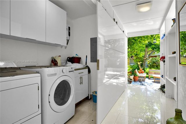 2615 SW 34th Ct, Miami, FL 33133