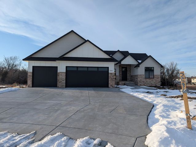 2531 S Clear Creek St, Wichita, KS 67230