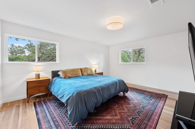 3713 Harpers Ferry LN, Austin, TX 78749