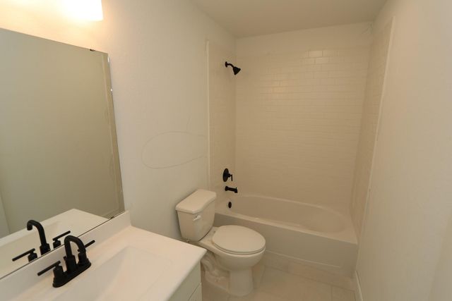 5411 Kingdom Heights Boulevard, Rosenberg, TX 77471