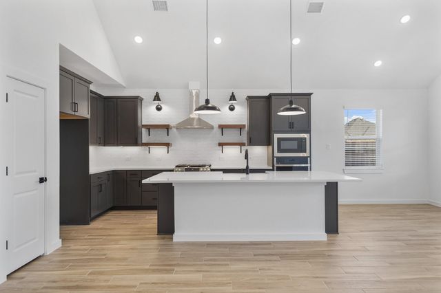 5411 Kingdom Heights Boulevard, Rosenberg, TX 77471