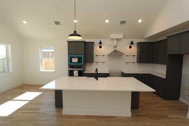 5411 Kingdom Heights Boulevard, Rosenberg, TX 77471