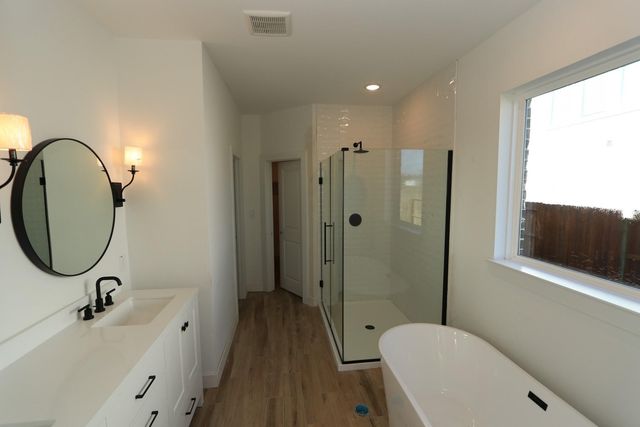 5411 Kingdom Heights Boulevard, Rosenberg, TX 77471