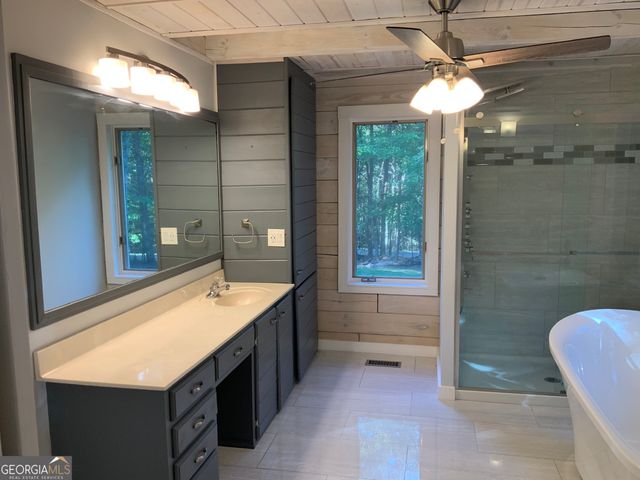 11 FOXFIRE Road, Blairsville, GA 30512