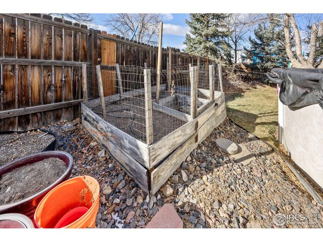 387 Oak Ln, Broomfield, CO 80020