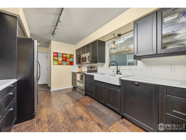 387 Oak Ln, Broomfield, CO 80020