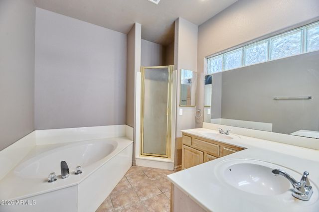 11874 N SAGUARO Boulevard D, Fountain Hills, AZ 85268