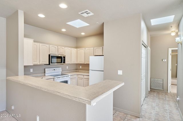 11874 N SAGUARO Boulevard D, Fountain Hills, AZ 85268