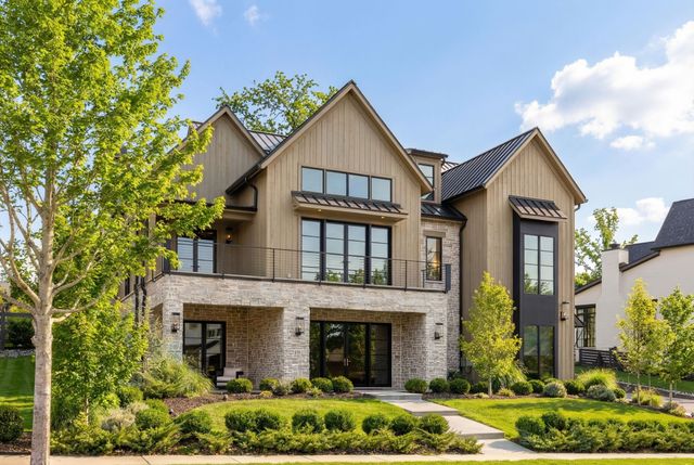 7054 Lanceleaf Dr, College Grove, TN 37046