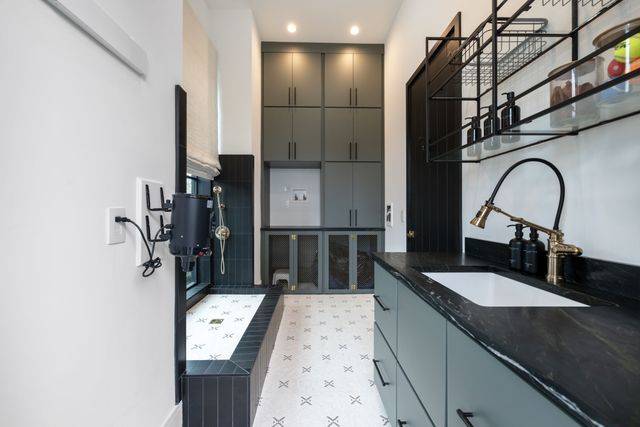 7054 Lanceleaf Dr, College Grove, TN 37046