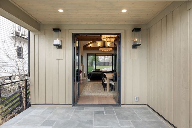 7054 Lanceleaf Dr, College Grove, TN 37046