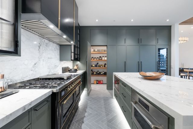 7054 Lanceleaf Dr, College Grove, TN 37046