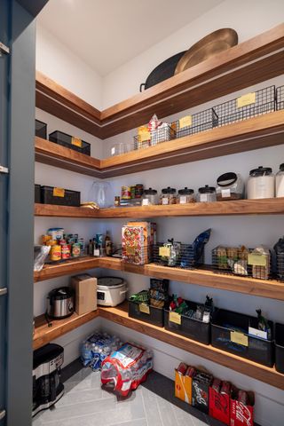 7054 Lanceleaf Dr, College Grove, TN 37046