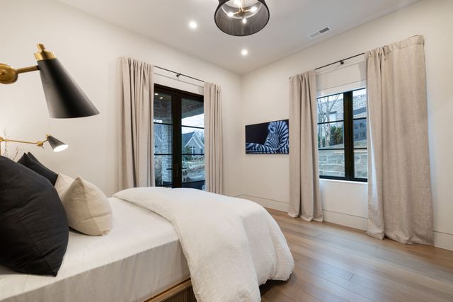 7054 Lanceleaf Dr, College Grove, TN 37046