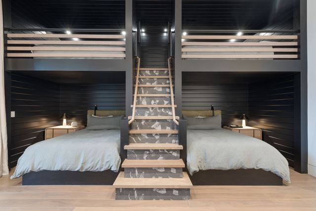 7054 Lanceleaf Dr, College Grove, TN 37046