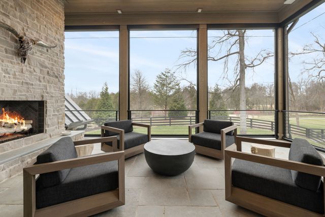 7054 Lanceleaf Dr, College Grove, TN 37046