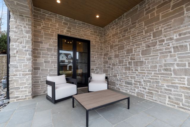 7054 Lanceleaf Dr, College Grove, TN 37046