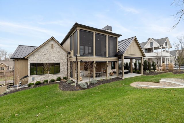 7054 Lanceleaf Dr, College Grove, TN 37046