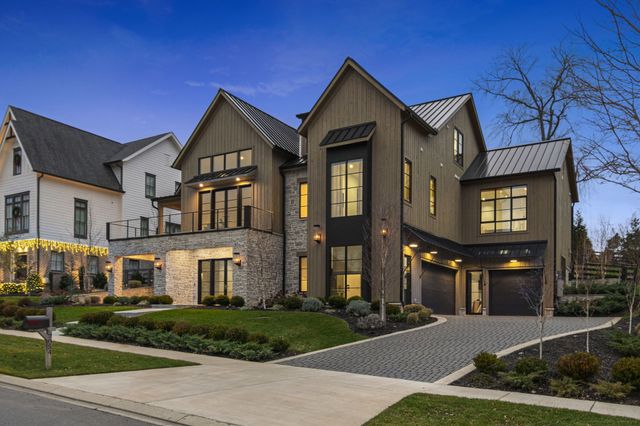 7054 Lanceleaf Dr, College Grove, TN 37046