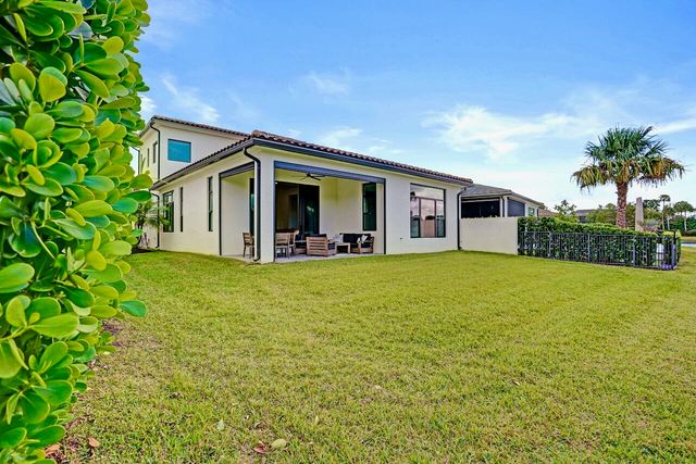 8355 Grand Prix Lane, Boynton Beach, FL 33472