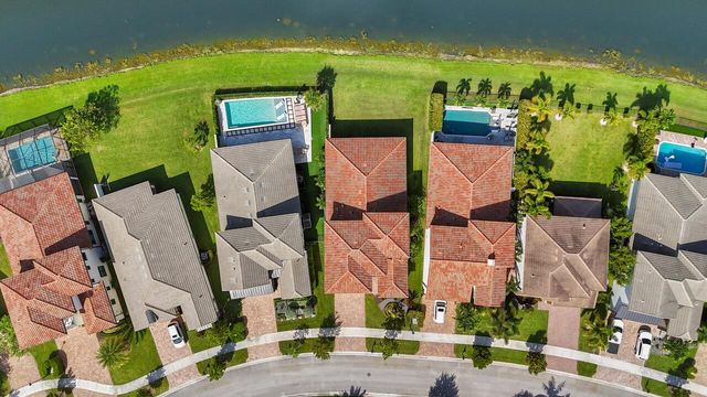 8355 Grand Prix Lane, Boynton Beach, FL 33472