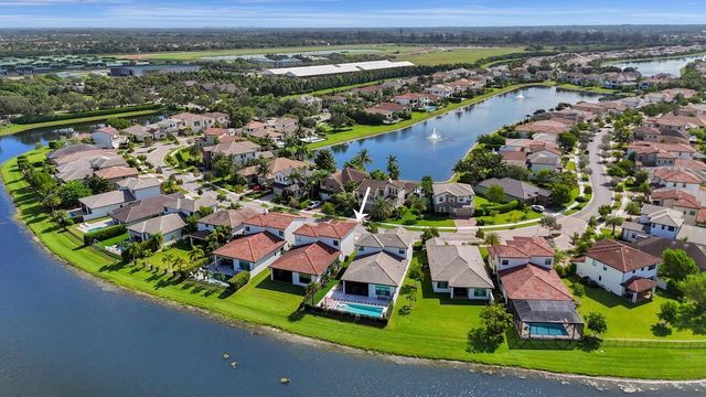 8355 Grand Prix Lane, Boynton Beach, FL 33472