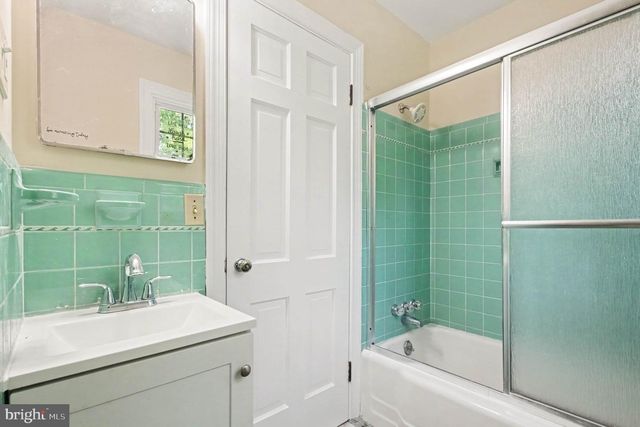 4145 WOODSIDE DR, Fredericksburg, VA 22407