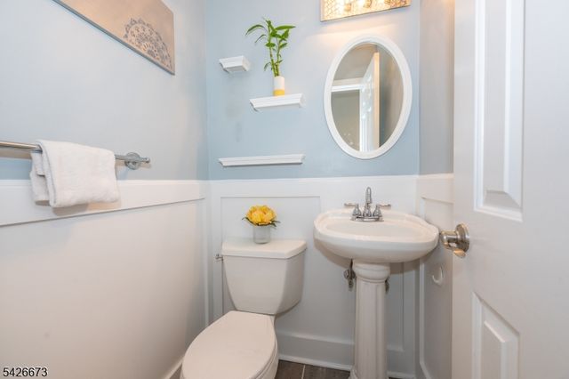 1092 Robin Rd, Hillsborough Twp., NJ 08844