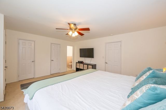 1092 Robin Rd, Hillsborough Twp., NJ 08844