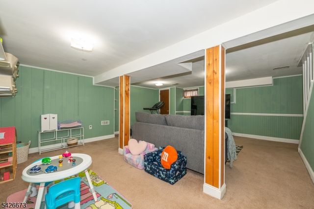 1092 Robin Rd, Hillsborough Twp., NJ 08844