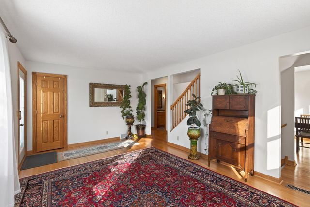 4300 Brunswick Avenue N, Crystal, MN 55422