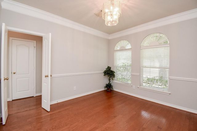 406 Sterling Heights Lane, Houston, TX 77094