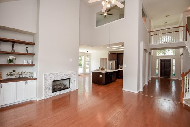 406 Sterling Heights Lane, Houston, TX 77094