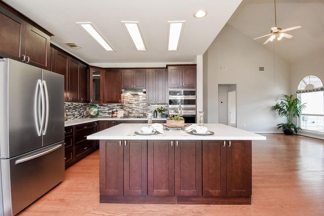406 Sterling Heights Lane, Houston, TX 77094