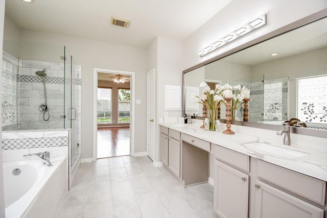 406 Sterling Heights Lane, Houston, TX 77094