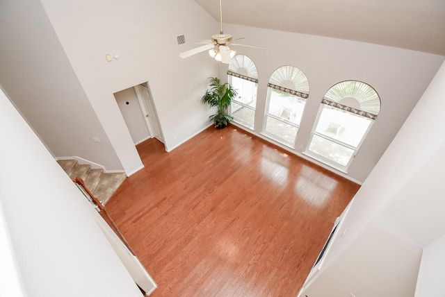 406 Sterling Heights Lane, Houston, TX 77094